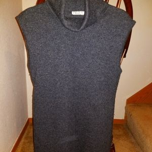 Forever 21 Dark Gray Sleeveless Fitted Tunic
